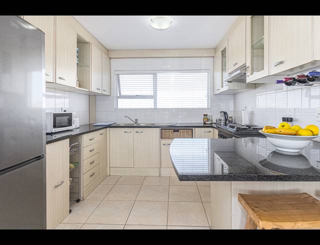 2 BEDROOM APARTMENT SOLD IN BLOUBERGRANT